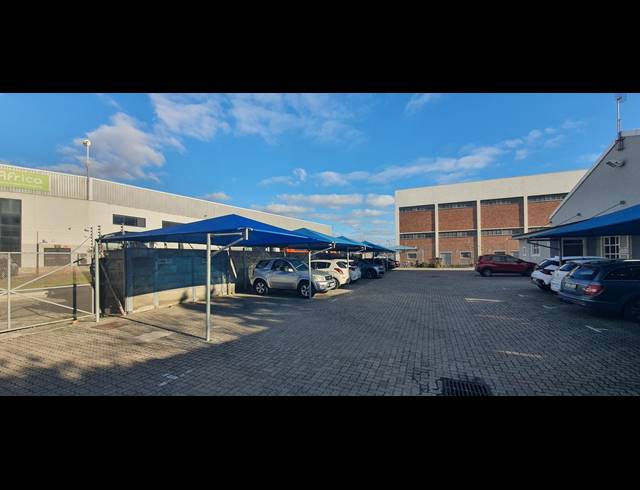 600M² RETAIL TO LET IN PAARDEN EILAND